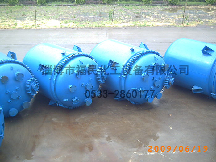 <a href='http://www.hnsima.com/glasslined/k/17.html' target='_blank'><u>搪瓷反應(yīng)釜</u></a>的自潤滑軸套介紹